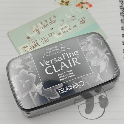 Tampon Encreur Tsukineko VersaFine Clair - Noir Nocture